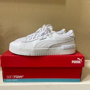 PUMA Jada Women's Sneakers White size 7.5 Current Style Excellent Used Condition